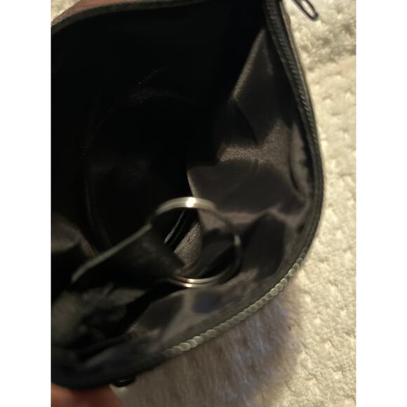 EUC Yellowood Black Leather Fingerboard Holder Wallet Coin Purse 5" x 3" - Picture 3 of 3